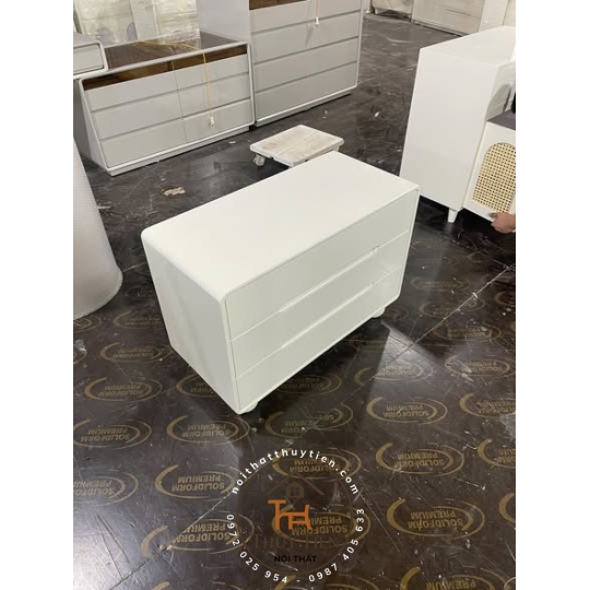 Tủ decor hàng sơn 2 k siêu đẹp