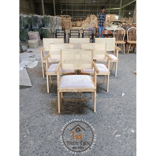 Bộ bàn ăn ghế vleg gỗ cao su và ash