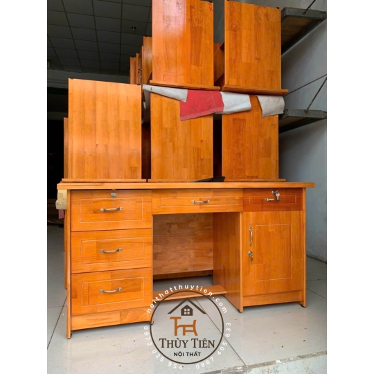 Bàn làm việc gỗ thông 