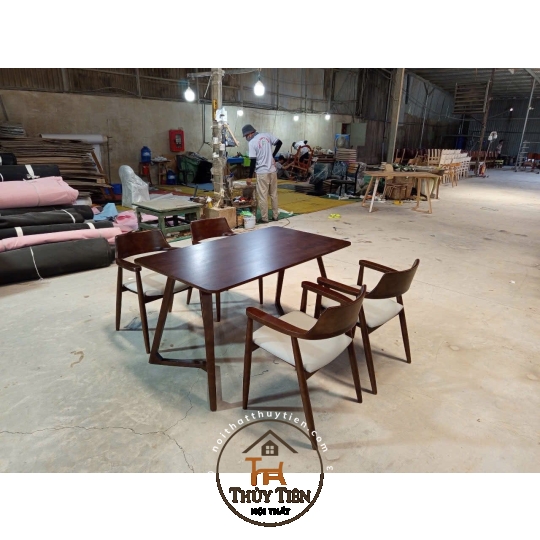 BỘ BÀN ĂN CHÂN V KẾT HỢP VỚI GHẾ HIRO- BAHR 006