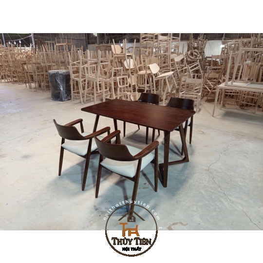 BỘ BÀN ĂN CHÂN V KẾT HỢP VỚI GHẾ HIRO- BAHR 006