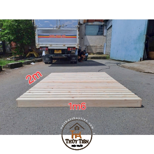 Giường pallet gỗ thông