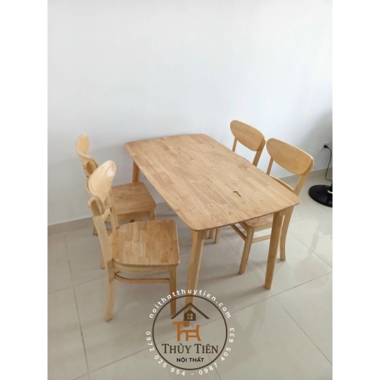 Bộ bàn ăn cao su mango 4 ghế mặt gỗ tự nhiên