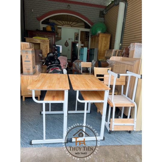 Bàn học sinh chân sắt mặt gỗ cao su tự nhiên kèm ghế - 003
