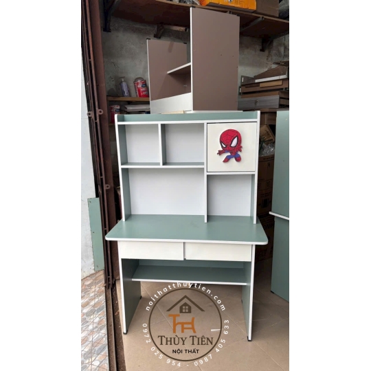Bàn học Min màu gắn hình thú 3 d cho bé