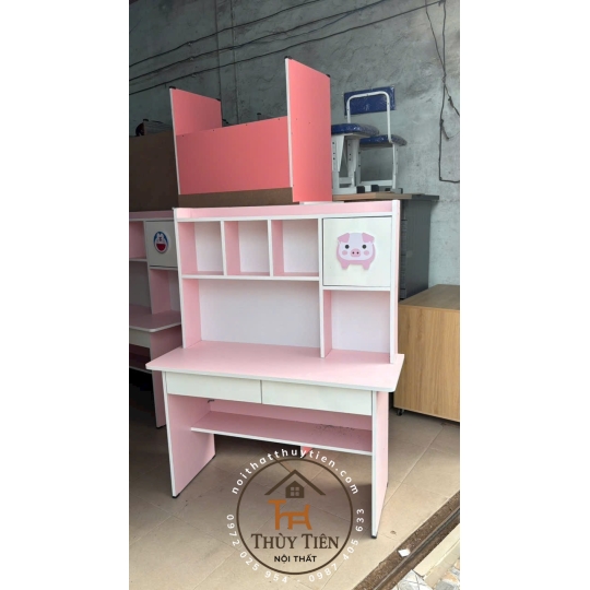 Bàn học Min màu gắn hình thú 3 d cho bé