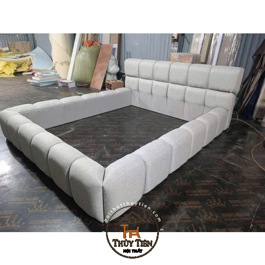 Giường bánh mì bọc nỉ nhung, vạt khung sắt