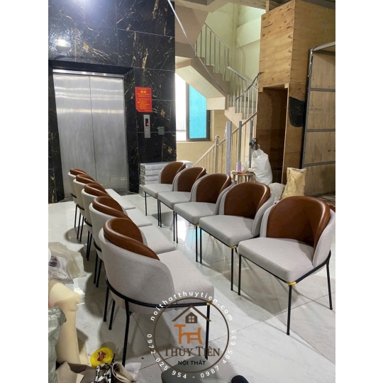 Ghế thiết kế e trả khách nhé