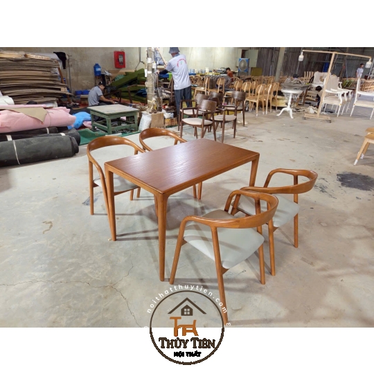 Bộ bàn ăn Neva cao cấp mặt nệm - BBANV 001