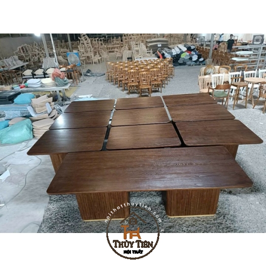 Bàn chân tiện, sơn viền đồng, chất liệu gỗ ash