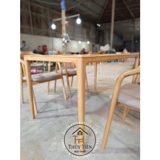 Bộ bàn ăn Neva cao cấp mặt nệm- BBANV 002