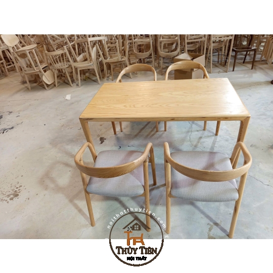 Bộ bàn ăn Neva cao cấp mặt nệm- BBANV 002