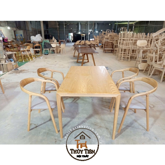 Bộ bàn ăn Neva cao cấp mặt nệm- BBANV 002