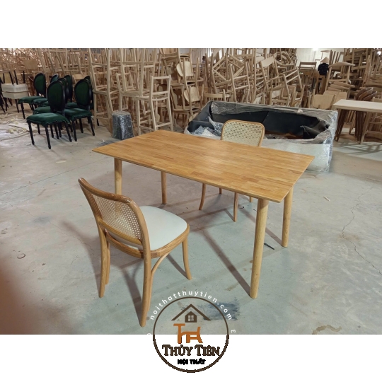 Bàn lunar kết hợp với ghế ăn mây