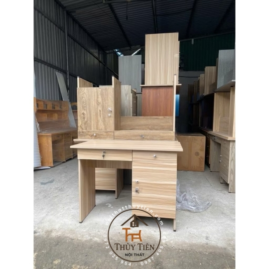 Bàn làm việc okal min có hộc khoá chắc chắn