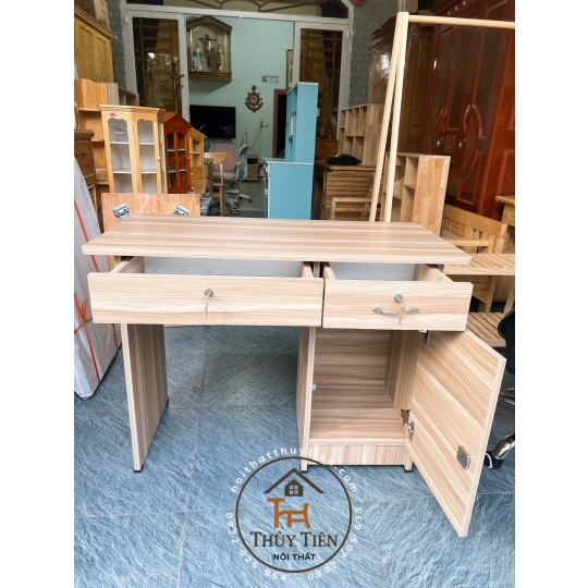 Bàn làm việc okal min có hộc khoá chắc chắn