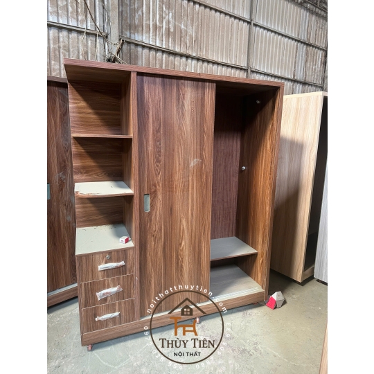 Tủ quần áo MDF lõi xanh cửa lùa có kệ ngoài ngang 1m6