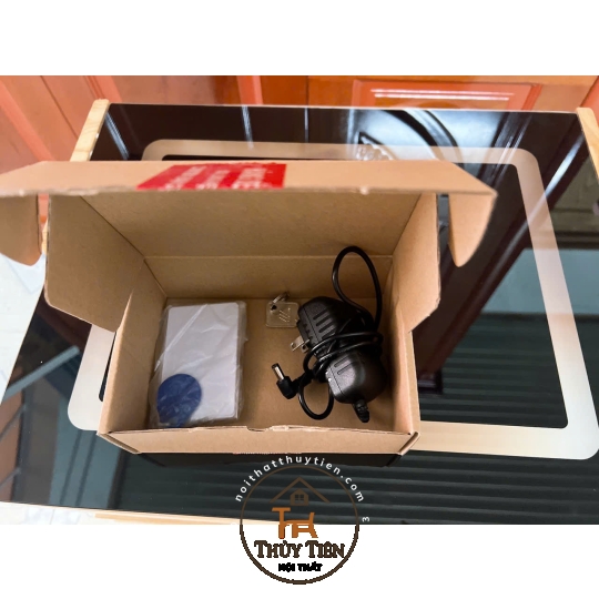 Tủ đầu giường gỗ cao su kiêm loa bluetooth kết hợp sạc điện thoại ko dây có ngăn ẩn giấu tiền thẻ từ 