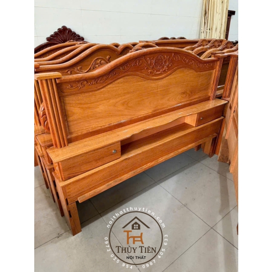 Giường căm xe mặt gõ 