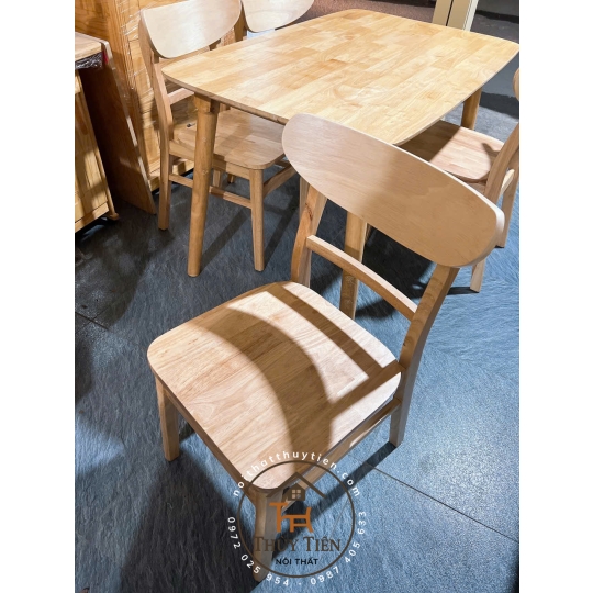 Bộ bàn ăn cao su mango 4 ghế mặt gỗ tự nhiên giá rẻ