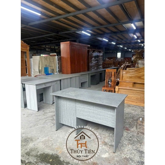 Bàn làm việc MDF lõi xanh - BLVMDF 002