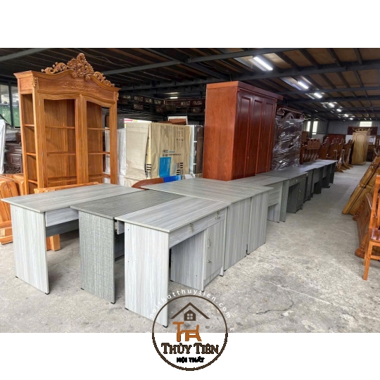 Bàn làm việc MDF lõi xanh - BLVMDF 002