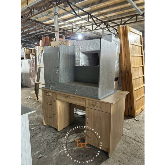 Bàn làm việc MDF lõi xanh - BLVMDF 002