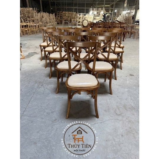 Ghế bistro gỗ cao su tự nhiên