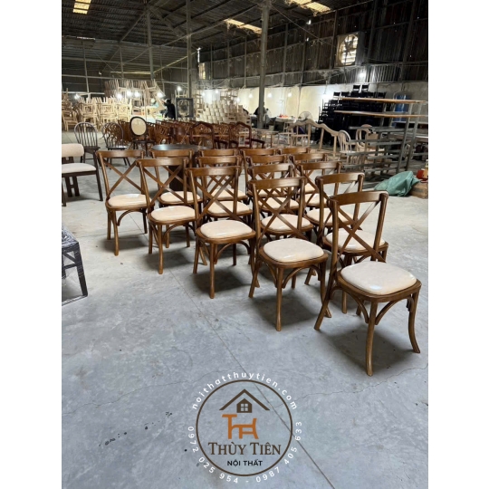 Ghế bistro gỗ cao su tự nhiên