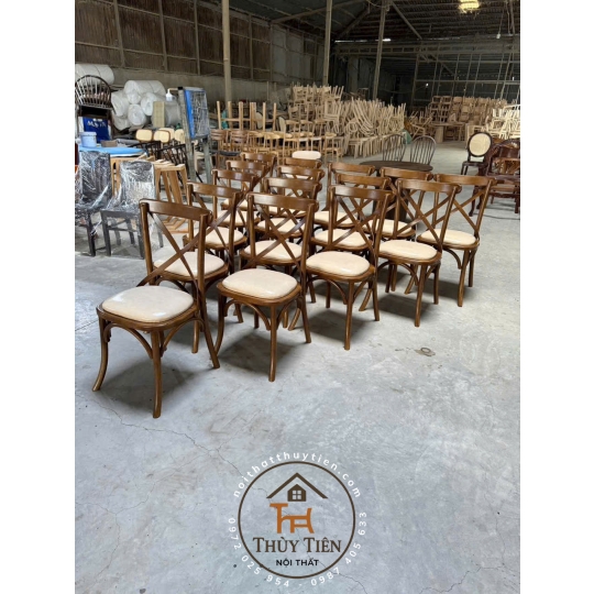 Ghế bistro gỗ cao su tự nhiên