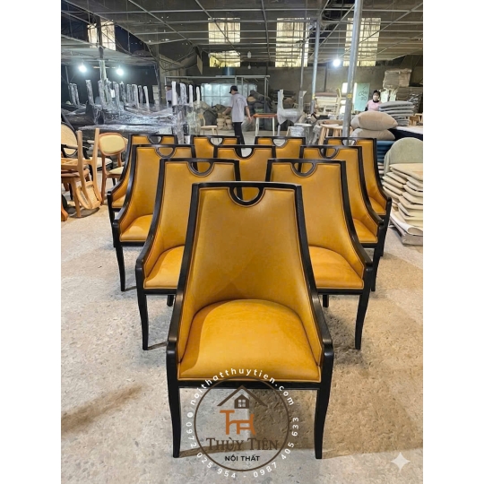 1 chiếc ghế đẹp sang cho nhà hàng- khách sạn, đẹp từ nước sơn đến chất da,  đường kim mũi chỉ
