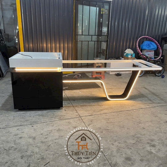 Bàn ăn kết hợp bàn đảo